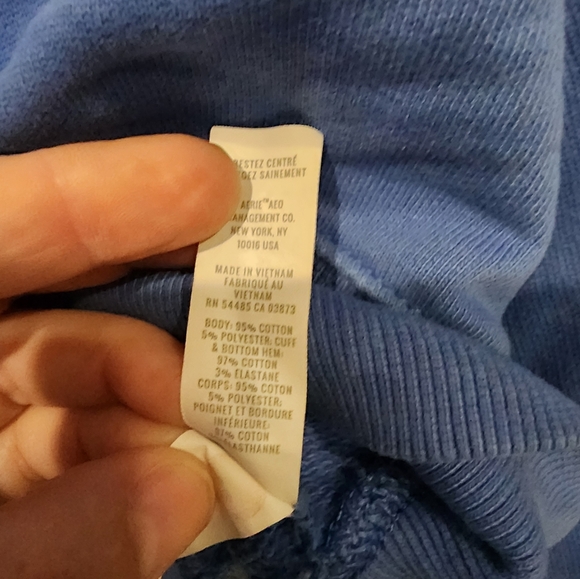 OFFLINE By Aerie Throw Back Cropped V Neck Sweatshirt Small Cobalt Blue - Picture 11 of 13